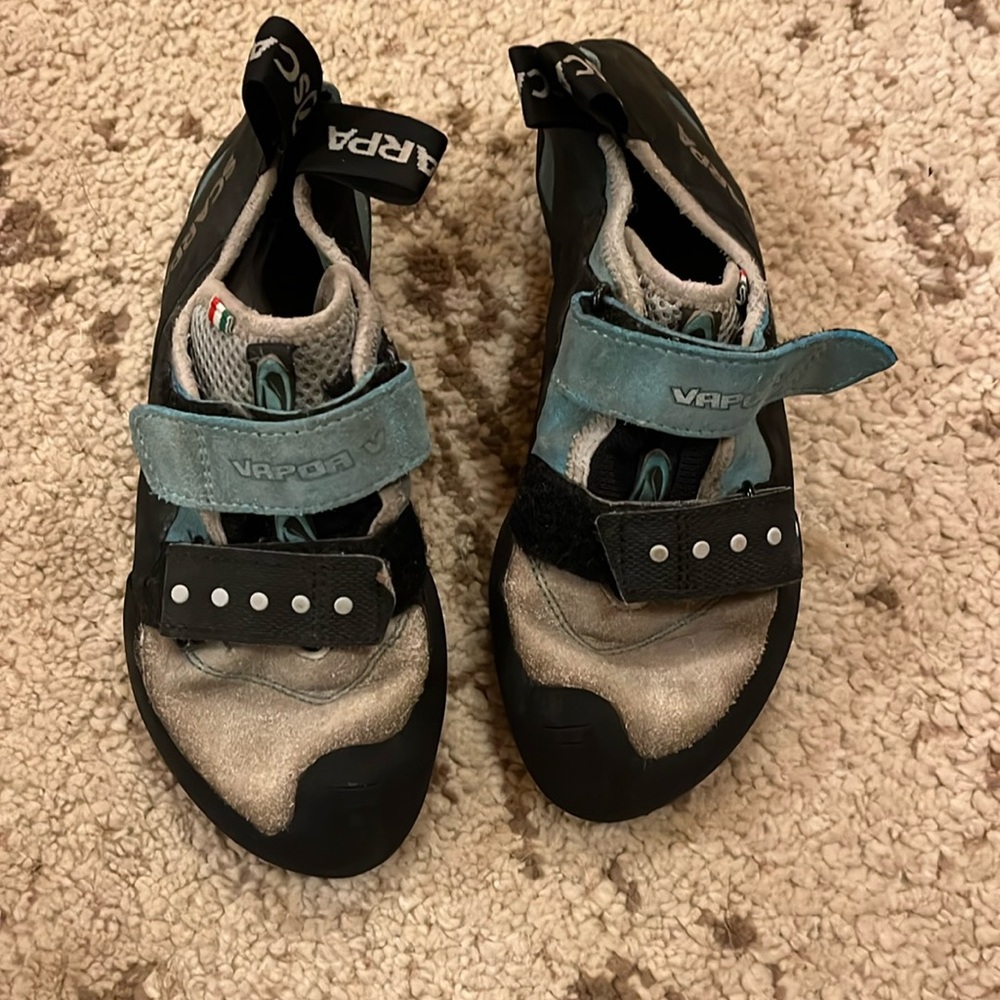 Scarps Rockclimbing shoes